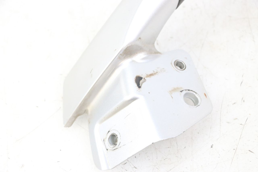 photo de POIGNEE ARRIERE GAUCHE PIAGGIO MP3 LT 300 (2010 - 2016)