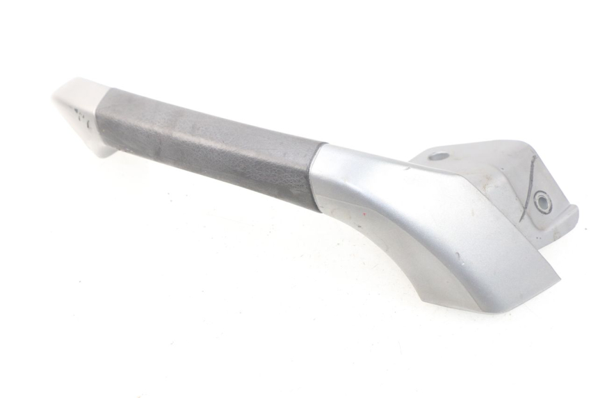 photo de POIGNEE ARRIERE GAUCHE PIAGGIO MP3 125 (2006 - 2014)