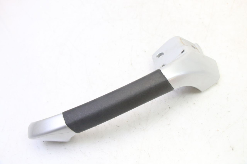 photo de POIGNEE ARRIERE GAUCHE PIAGGIO MP3 RL 250 (2007 - 2010)