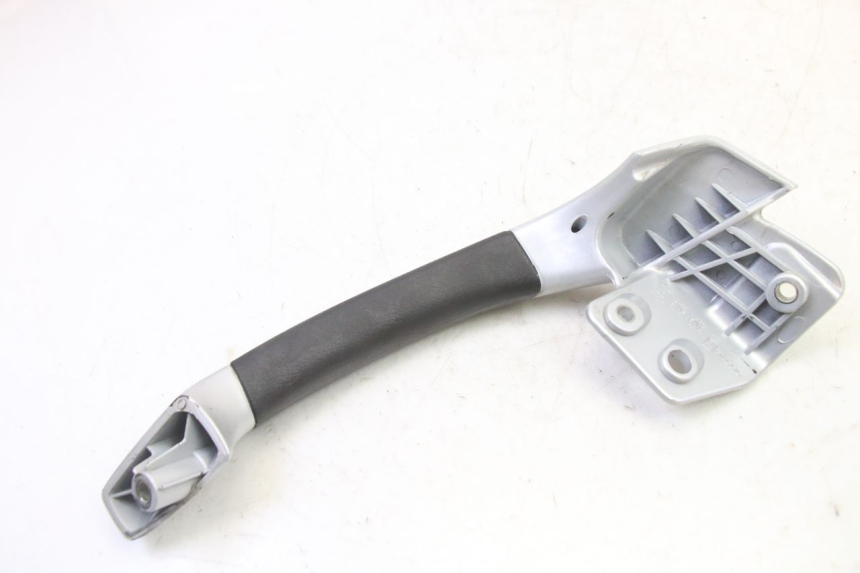 photo de POIGNEE ARRIERE GAUCHE PIAGGIO MP3 RL 250 (2007 - 2010)