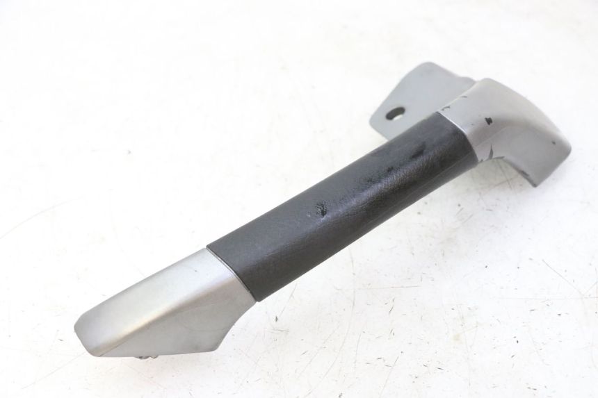 photo de POIGNEE ARRIERE GAUCHE PIAGGIO MP3 125 (2006 - 2014)