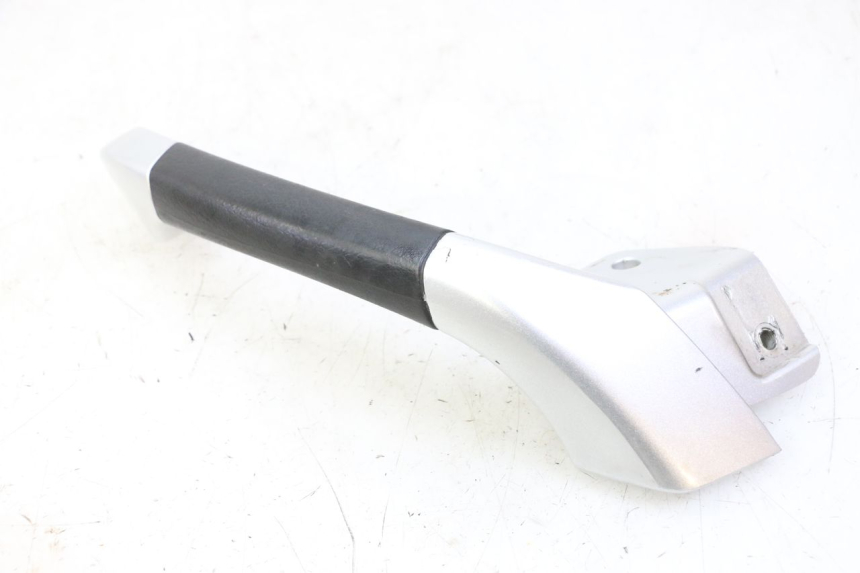 photo de POIGNEE ARRIERE GAUCHE PIAGGIO MP3 RL 250 (2007 - 2010)