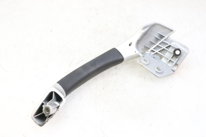photo de POIGNEE ARRIERE GAUCHE PIAGGIO MP3 LT 400 (2007 - 2012)