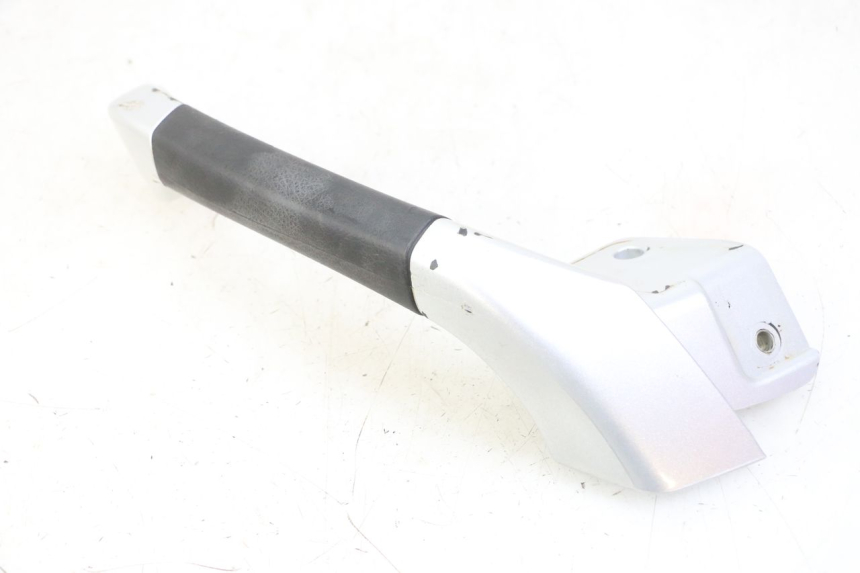 photo de POIGNEE ARRIERE GAUCHE PIAGGIO MP3 LT 400 (2007 - 2012)