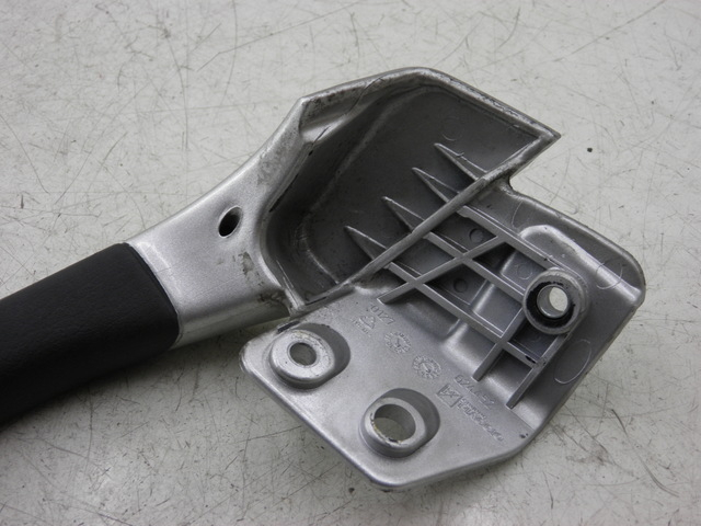 photo de POIGNEE ARRIERE GAUCHE PIAGGIO MP3 RL 250 (2007 - 2010)