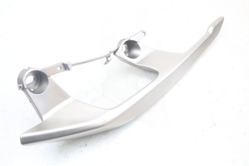 photo de POIGNEE ARRIERE GAUCHE YAMAHA XMAX X-MAX ABS 125 (2017 - 2020)