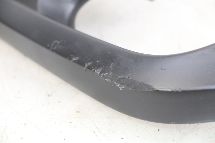 photo de POIGNEE ARRIERE GAUCHE YAMAHA X-MAX XMAX 125 (2010 - 2014)