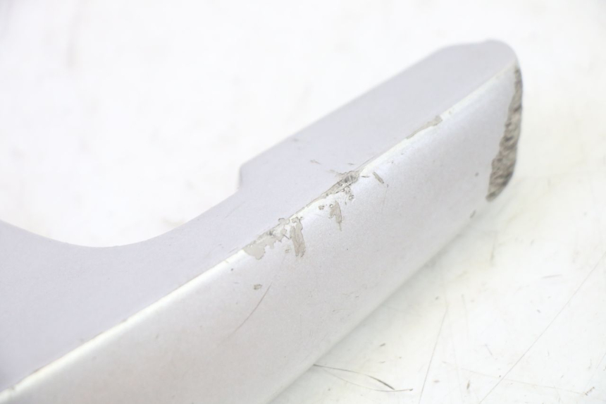 photo de POIGNEE ARRIERE GAUCHE YAMAHA X-MAX XMAX 250 (2006 - 2009)