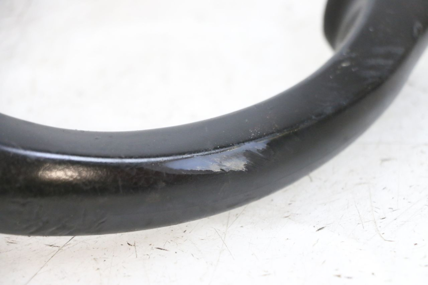 photo de POIGNEE ARRIERE GAUCHE KAWASAKI ZR 7 750 (1999 - 2001) - Points de fixation