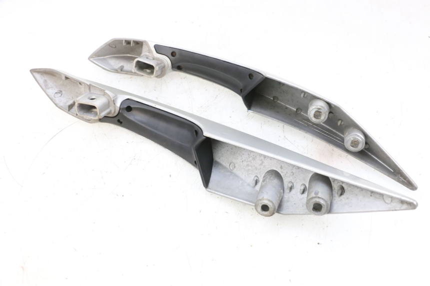 photo de POIGNEE ARRIERE JM MOTORS GTS 125 (2015 - 2019) - Gros plan technique