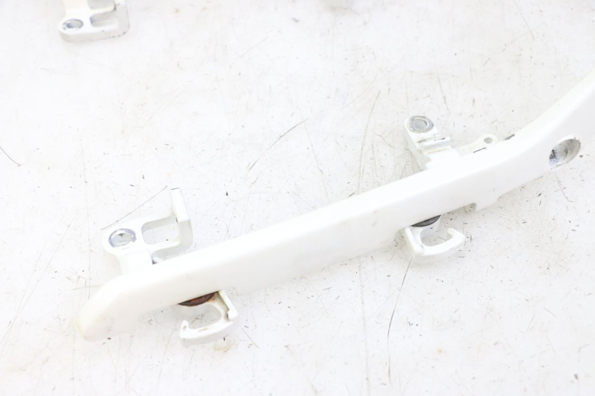 photo de POIGNEE ARRIERE HONDA CBR F 1000 (1993 - 1996)