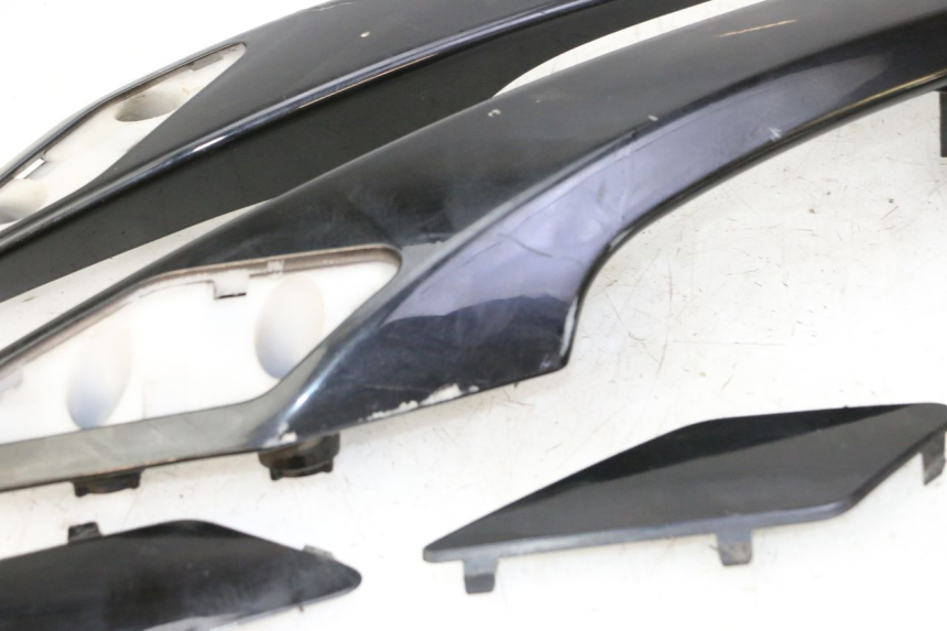 photo de POIGNEE ARRIERE PEUGEOT SATELIS 125 (2010 - 2012)