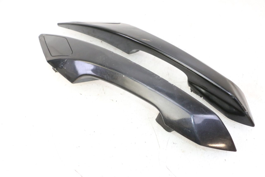 photo de POIGNEE ARRIERE PEUGEOT SATELIS 125 (2013 - 2018)