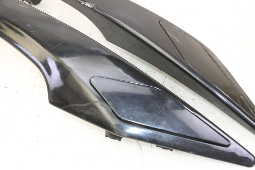 photo de POIGNEE ARRIERE PEUGEOT SATELIS 125 (2013 - 2018)