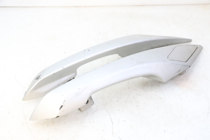 photo de POIGNEE ARRIERE PEUGEOT SATELIS 125 (2006 - 2009)