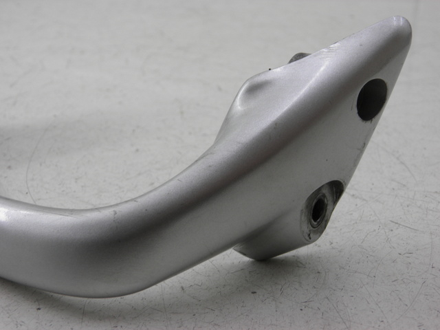 photo de POIGNEE ARRIERE SUZUKI GSF S BANDIT 600 (2000 - 2004)
