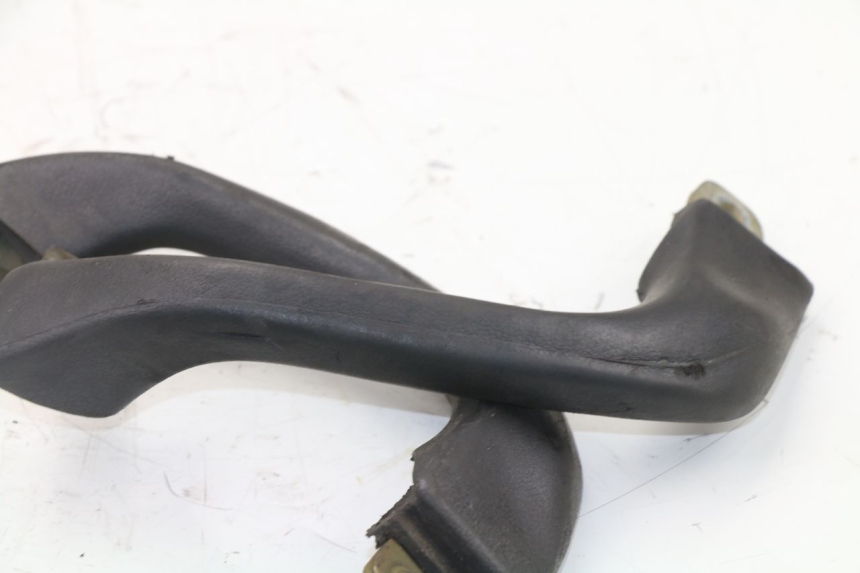 photo de POIGNEE ARRIERE YAMAHA XJN DIVERSION 600 (2000 - 2003)