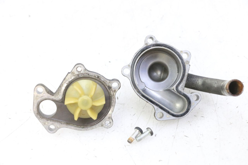 photo de POMPE A EAU SUZUKI BURGMAN 125 (2007 - 2014)