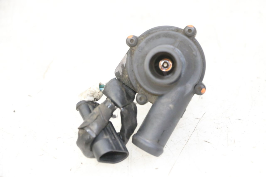 photo de POMPE A EAU GILERA NEXUS 300 (2008 - 2013)