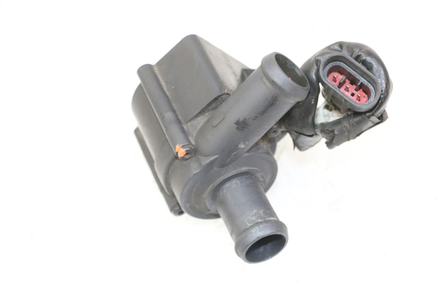 photo de POMPE A EAU GILERA NEXUS 300 (2008 - 2013)