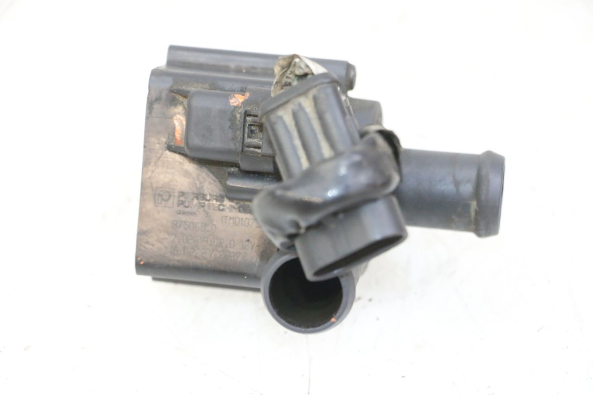 photo de POMPE A EAU GILERA NEXUS 300 (2008 - 2013)