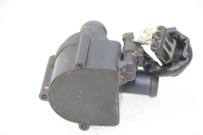 photo de POMPE A EAU GILERA NEXUS 300 (2008 - 2013)