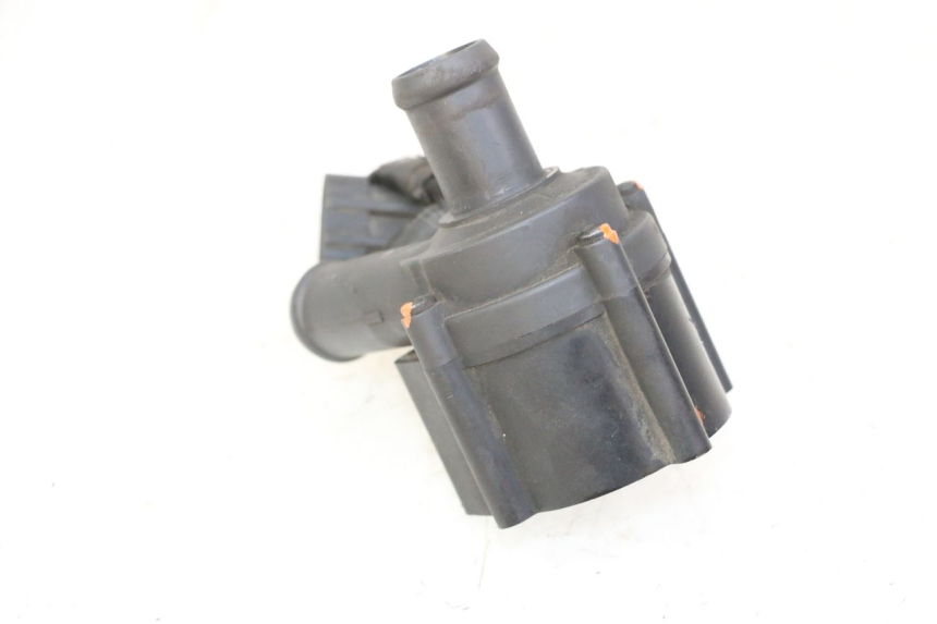 photo de POMPE A EAU GILERA NEXUS 300 (2008 - 2013)
