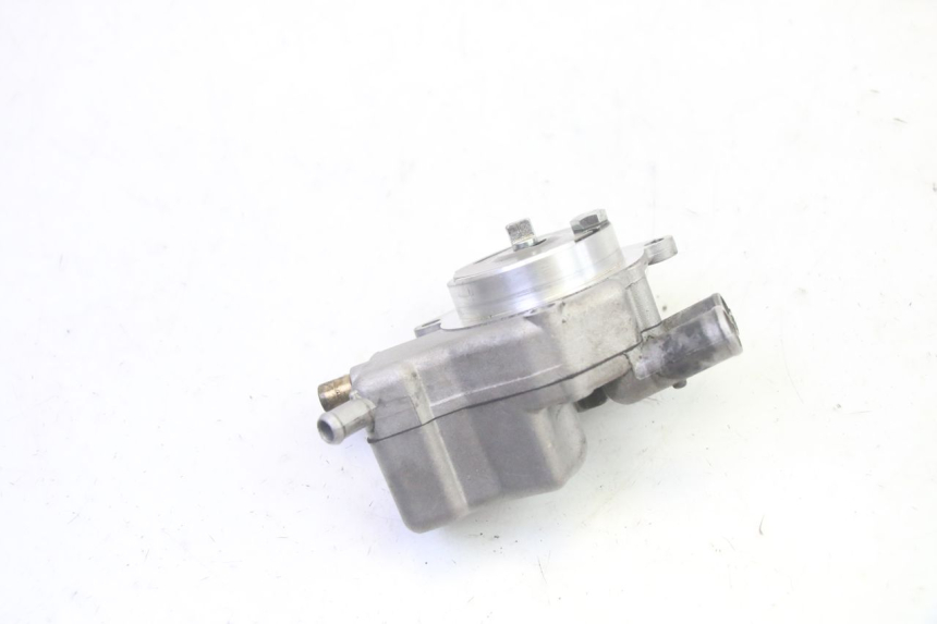 photo de POMPE A EAU YAMAHA NEOS NEO'S 4T 50 (2008 - 2016) - État de surface