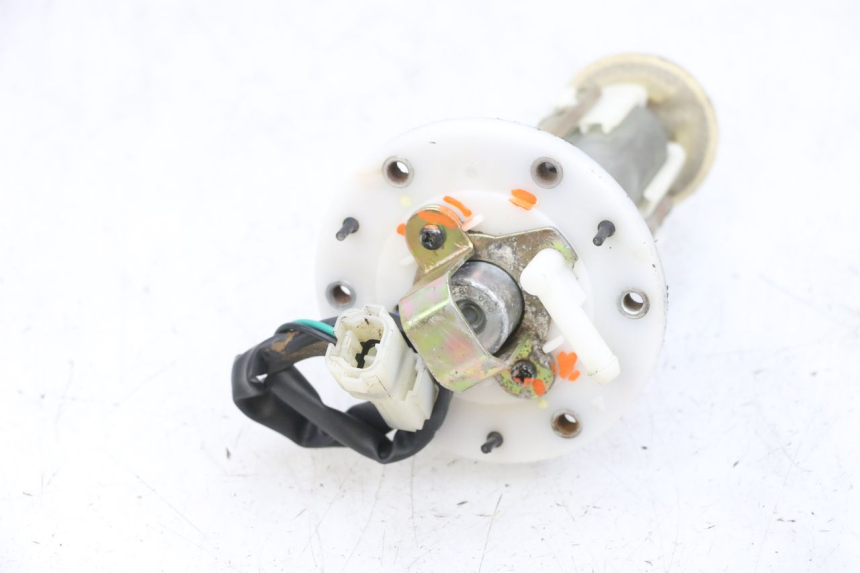 photo de POMPE A ESSENCE KYMCO AGILITY 16+ 4T 50 (2018 - 2023) - Points de fixation