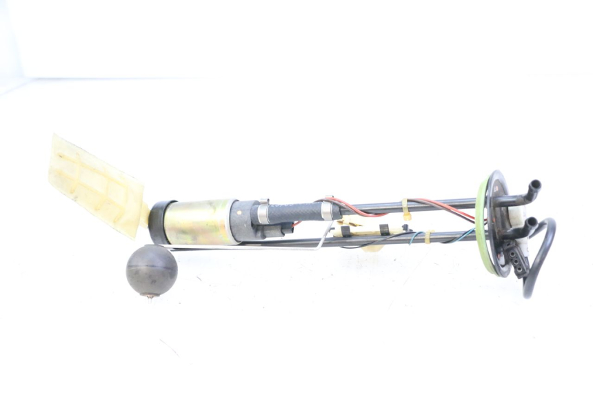 photo de POMPE A ESSENCE BMW C1 125 (2000 - 2003)