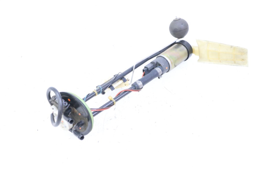 photo de POMPE A ESSENCE BMW C1 125 (2000 - 2003)