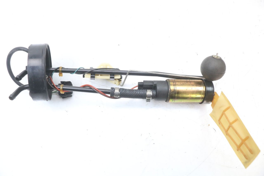 photo de POMPE A ESSENCE BMW C1 125 (2000 - 2003)