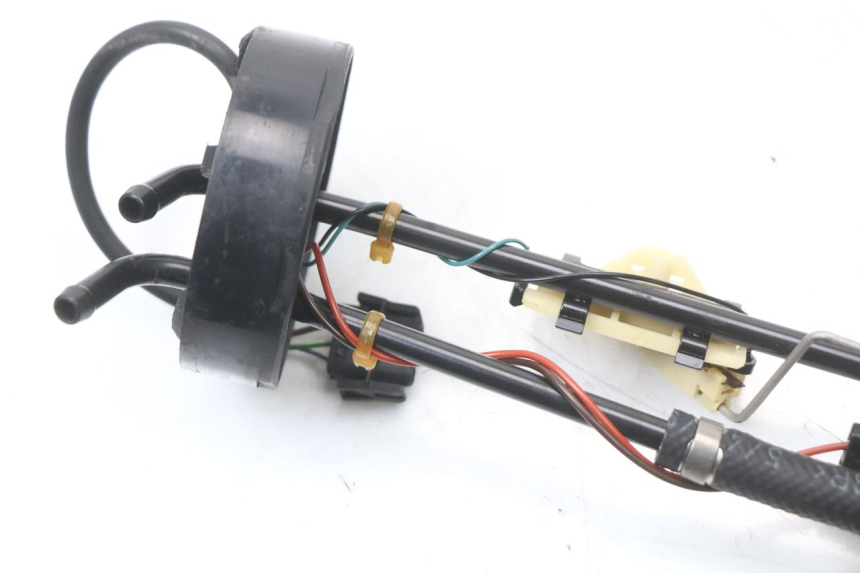 photo de POMPE A ESSENCE BMW C1 125 (2000 - 2003)