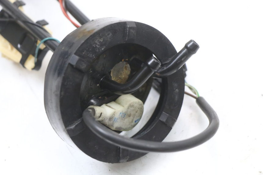 photo de POMPE A ESSENCE BMW C1 125 (2000 - 2003)