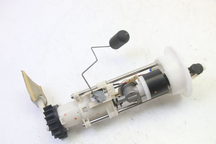 photo de POMPE A ESSENCE HONDA FES S-WING SWING ABS 125 (2007 - 2015)