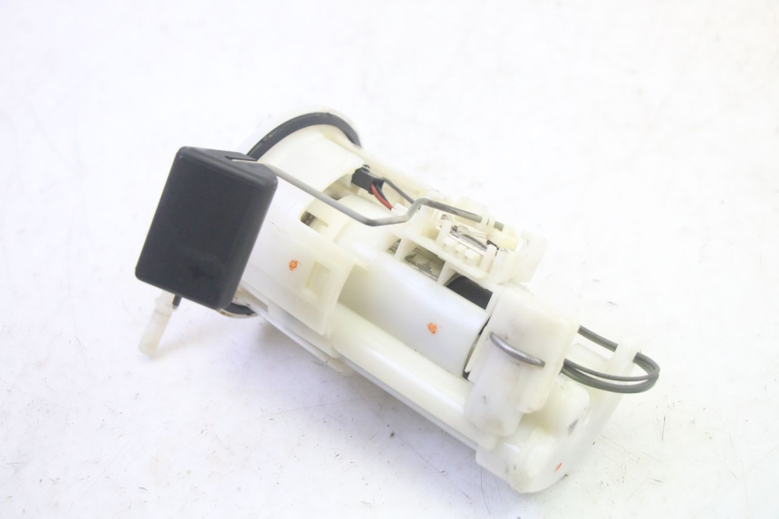 photo de POMPE A ESSENCE YAMAHA FJR ABS 1300 (2006 - 2012) - État de surface