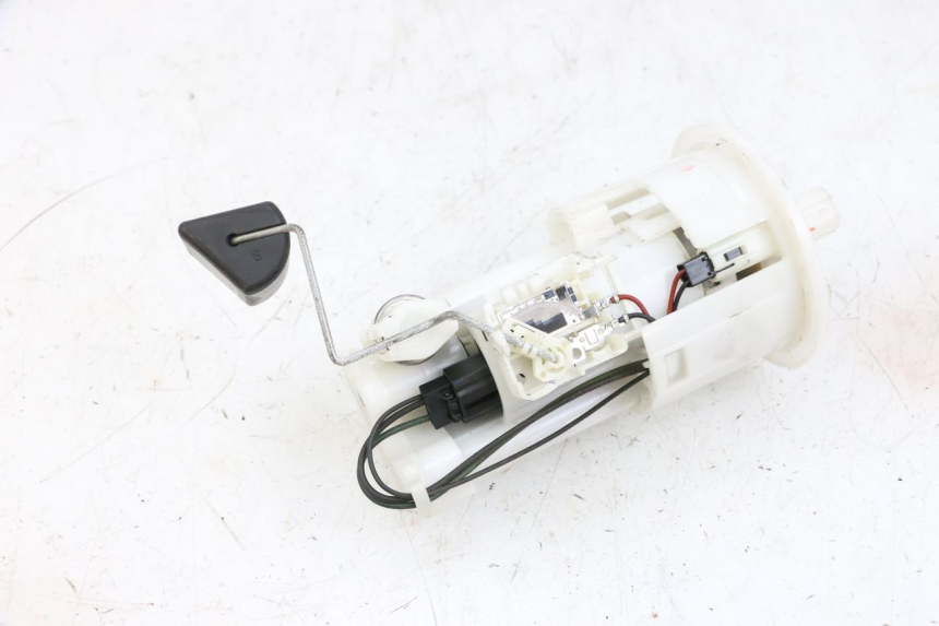 photo de POMPE A ESSENCE YAMAHA FJR ABS 1300 (2006 - 2012) - Points de fixation