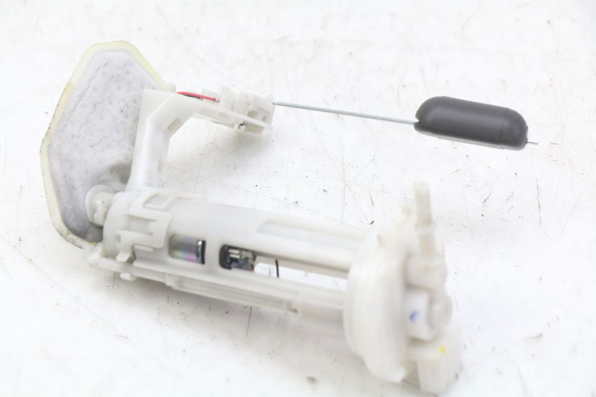 photo de POMPE A ESSENCE HONDA FORZA 125 (2015 - 2016)