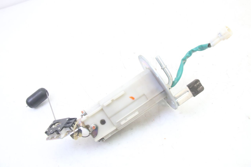 photo de POMPE A ESSENCE SUZUKI GSR 750 (2011 - 2017)