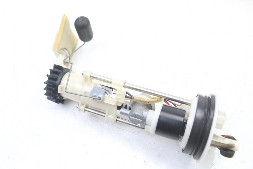 photo de POMPE A ESSENCE HONDA FES S-WING SWING ABS 125 (2007 - 2015)