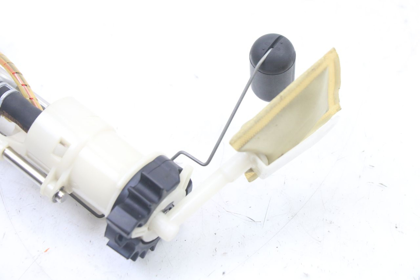 photo de POMPE A ESSENCE HONDA FES S-WING SWING ABS 125 (2007 - 2015)