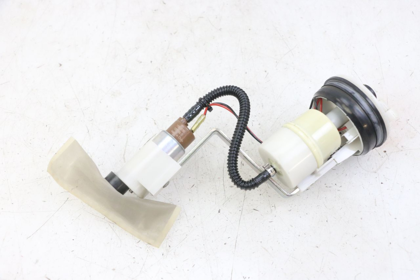 photo de POMPE A ESSENCE PIAGGIO IE MP3 YOURBAN 300 (2011 - 2016)