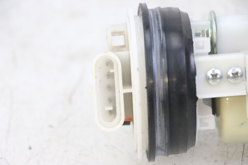 photo de POMPE A ESSENCE PIAGGIO IE MP3 YOURBAN 300 (2011 - 2016)