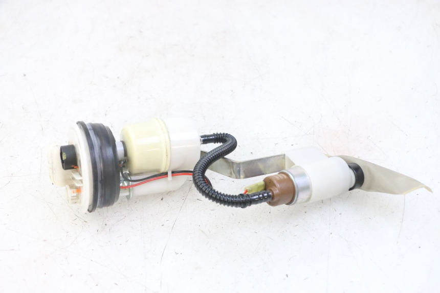photo de POMPE A ESSENCE PIAGGIO IE MP3 YOURBAN 300 (2011 - 2016)
