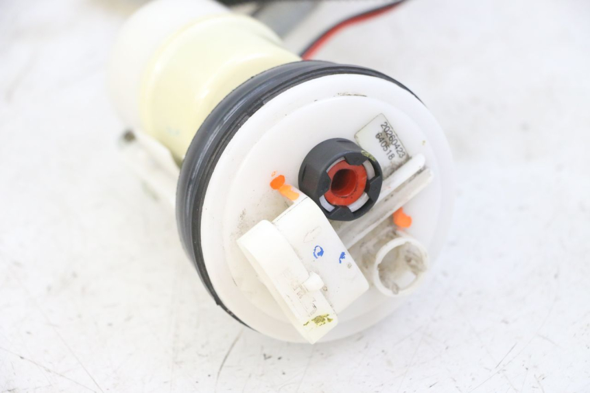 photo de POMPE A ESSENCE PIAGGIO IE MP3 YOURBAN 300 (2011 - 2016)