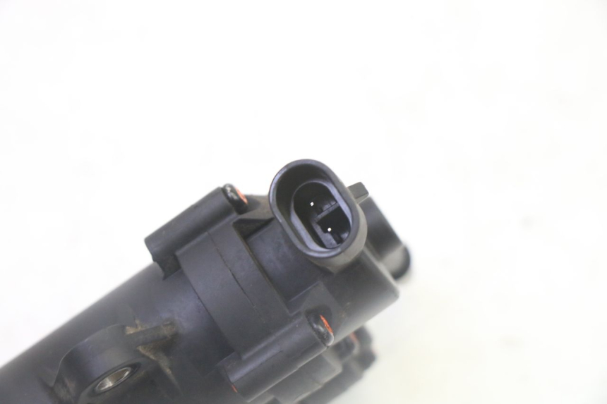 photo de POMPE A ESSENCE PEUGEOT KISBEE 4T 50 (2018 - 2022)