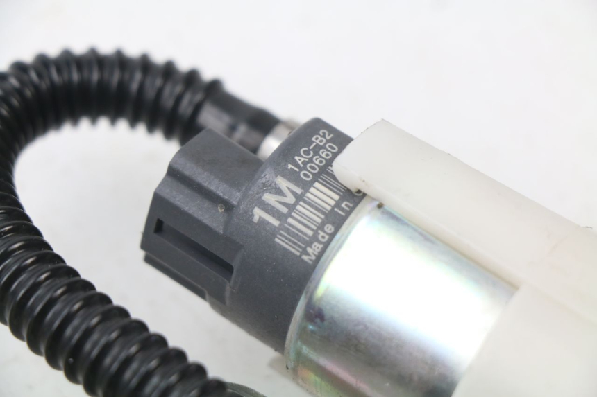 photo de POMPE A ESSENCE PIAGGIO MP3 LT 400 (2007 - 2012)