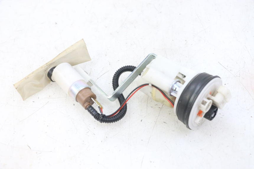 photo de POMPE A ESSENCE PIAGGIO MP3 LT 300 (2010 - 2016)