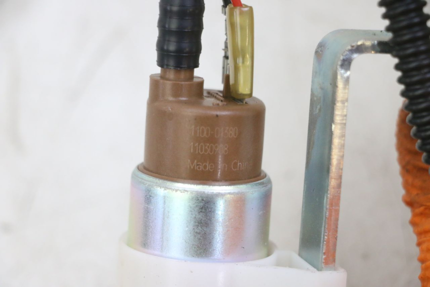 photo de POMPE A ESSENCE PIAGGIO MP3 LT 300 (2010 - 2016)