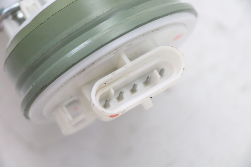 photo de POMPE A ESSENCE PIAGGIO MP3 500 (2014 - 2016)